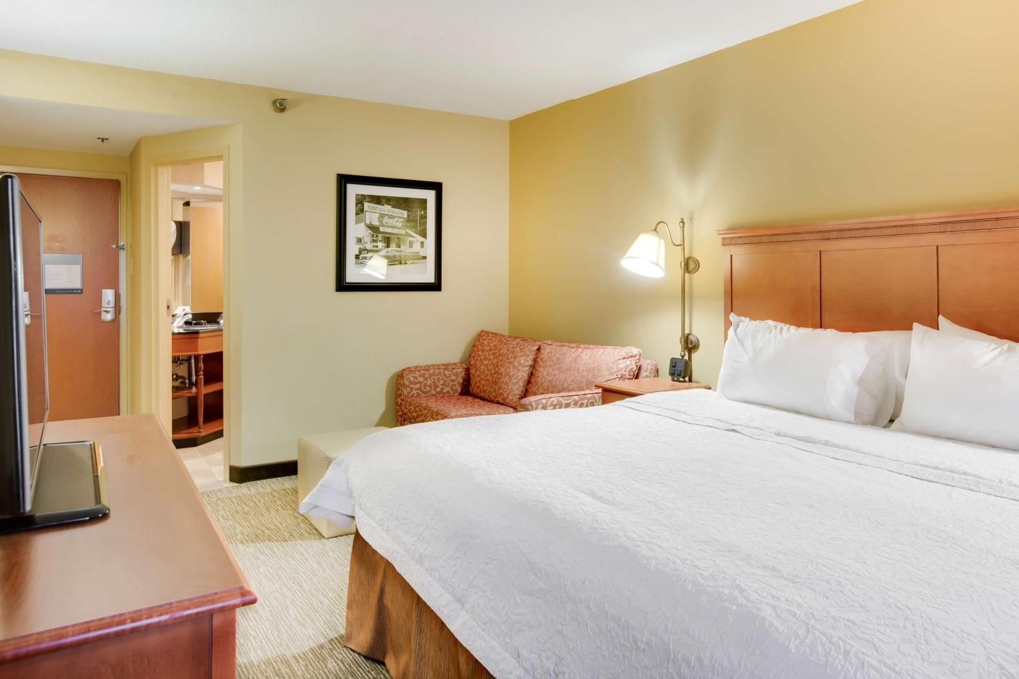 Hampton Inn Pittsburgh/Airport Moon Township Exterior photo